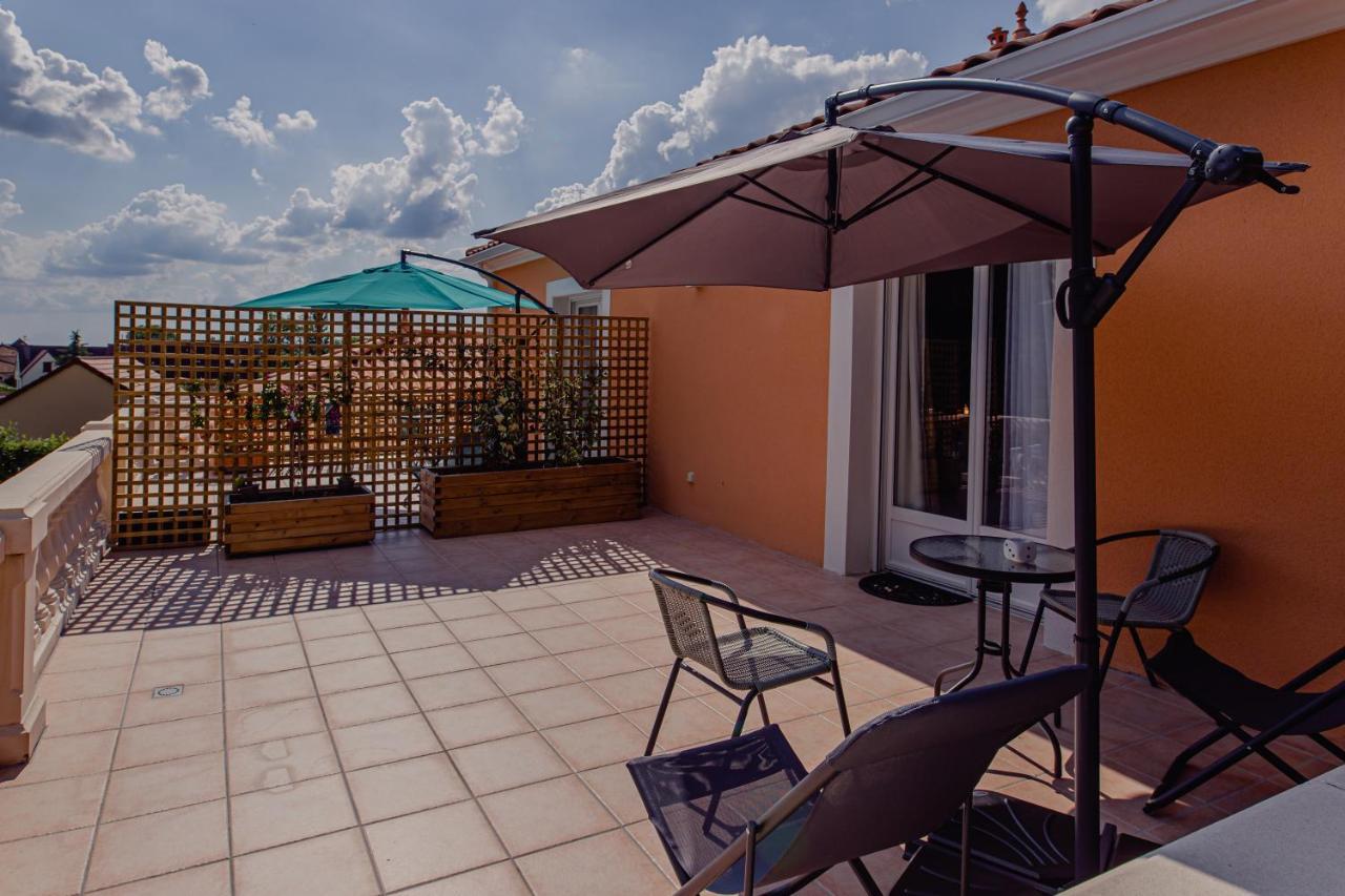 Saint-Doulchard Villa Des Chenes-Adult Only מראה חיצוני תמונה