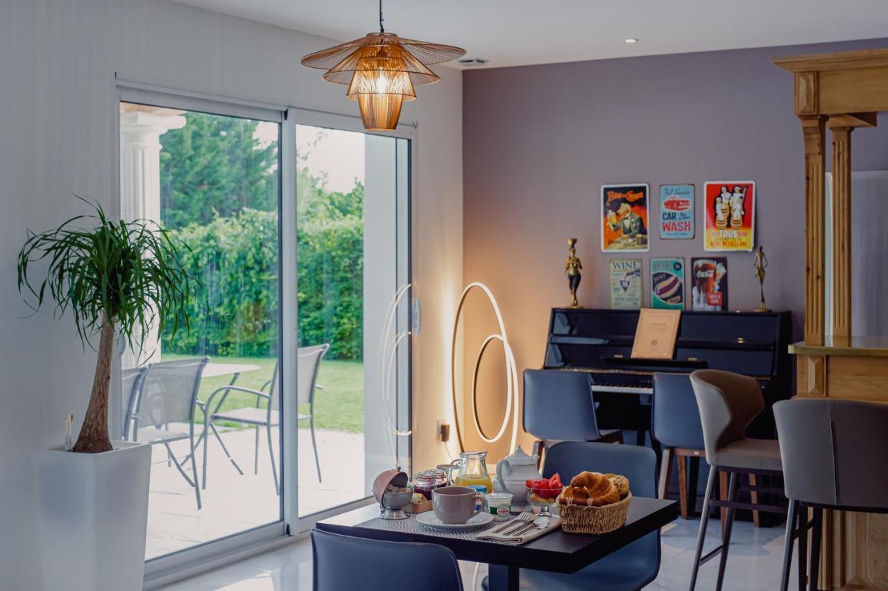 Saint-Doulchard Villa Des Chenes-Adult Only מראה חיצוני תמונה